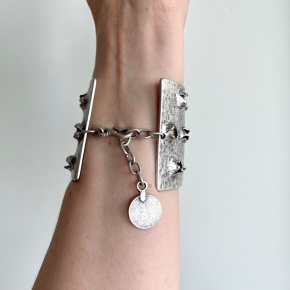 Vintage Artisan Handmade Hammered Silver Metal Cuff Bracelet - Picture 6 of 17